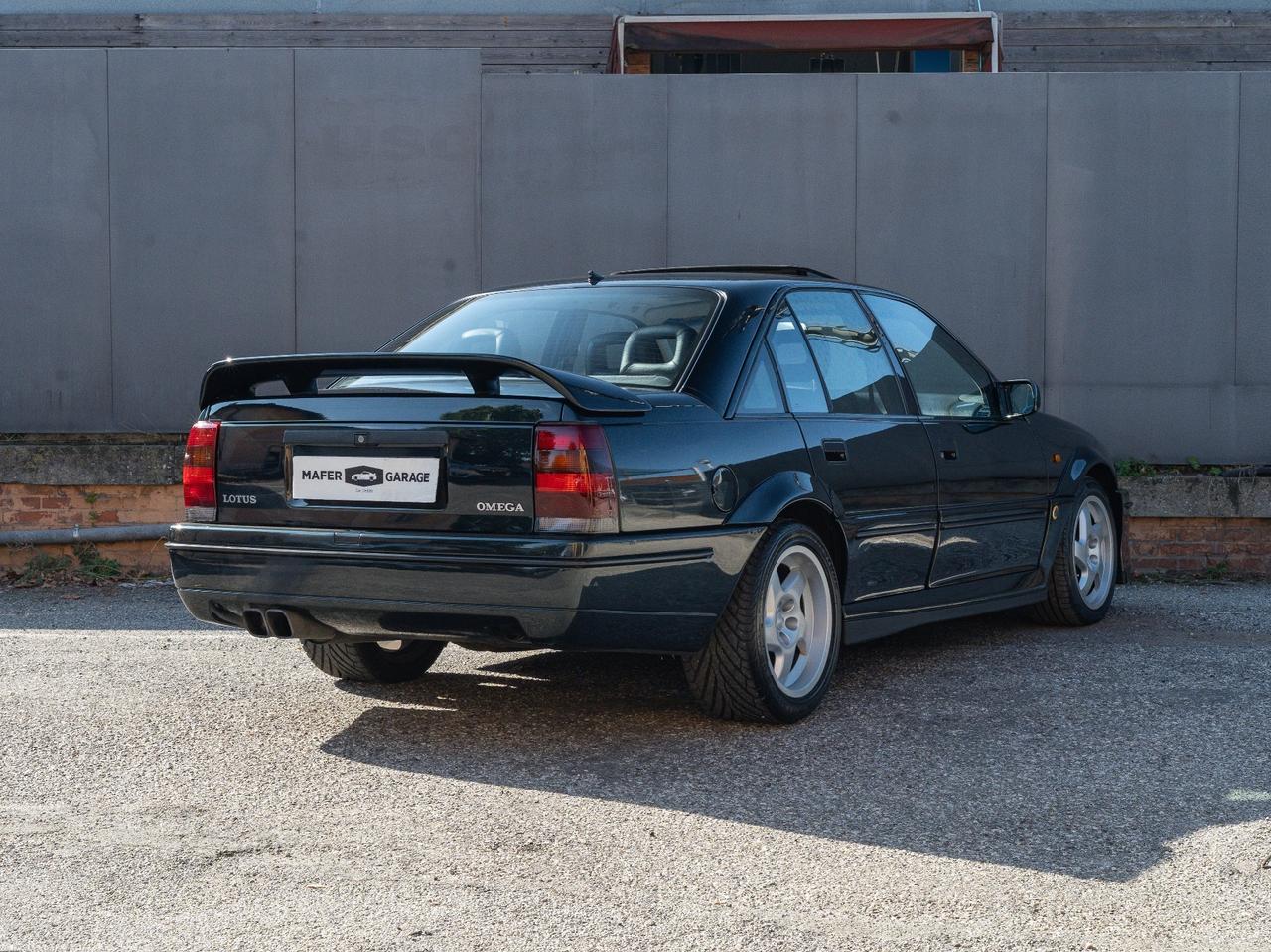 Lotus Omega OPEL