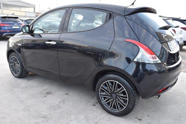 LANCIA Ypsilon 1.2 69 CV 5 porte Gold