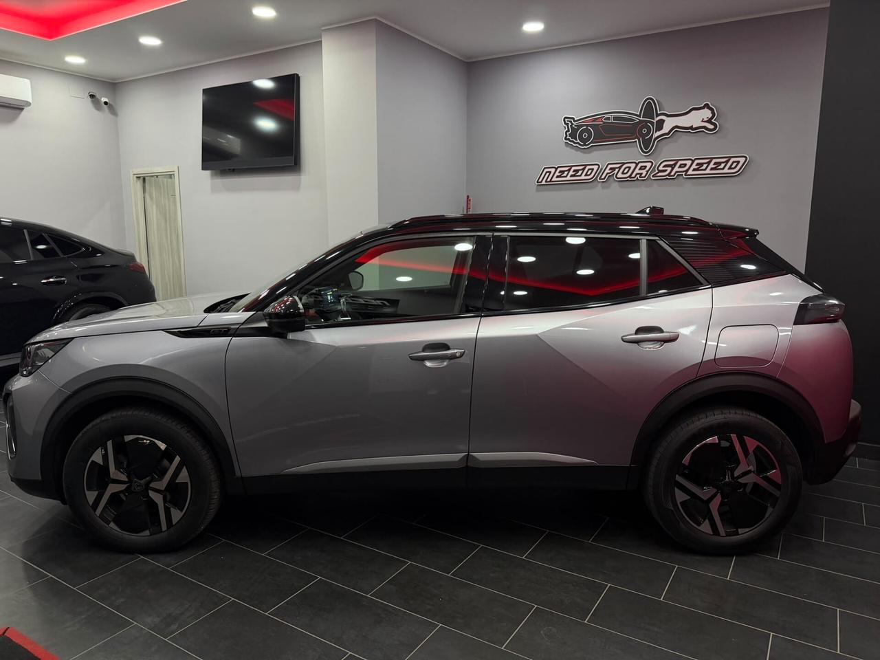 Peugeot 2008 Hybrid 136 e-DCS6 GT
