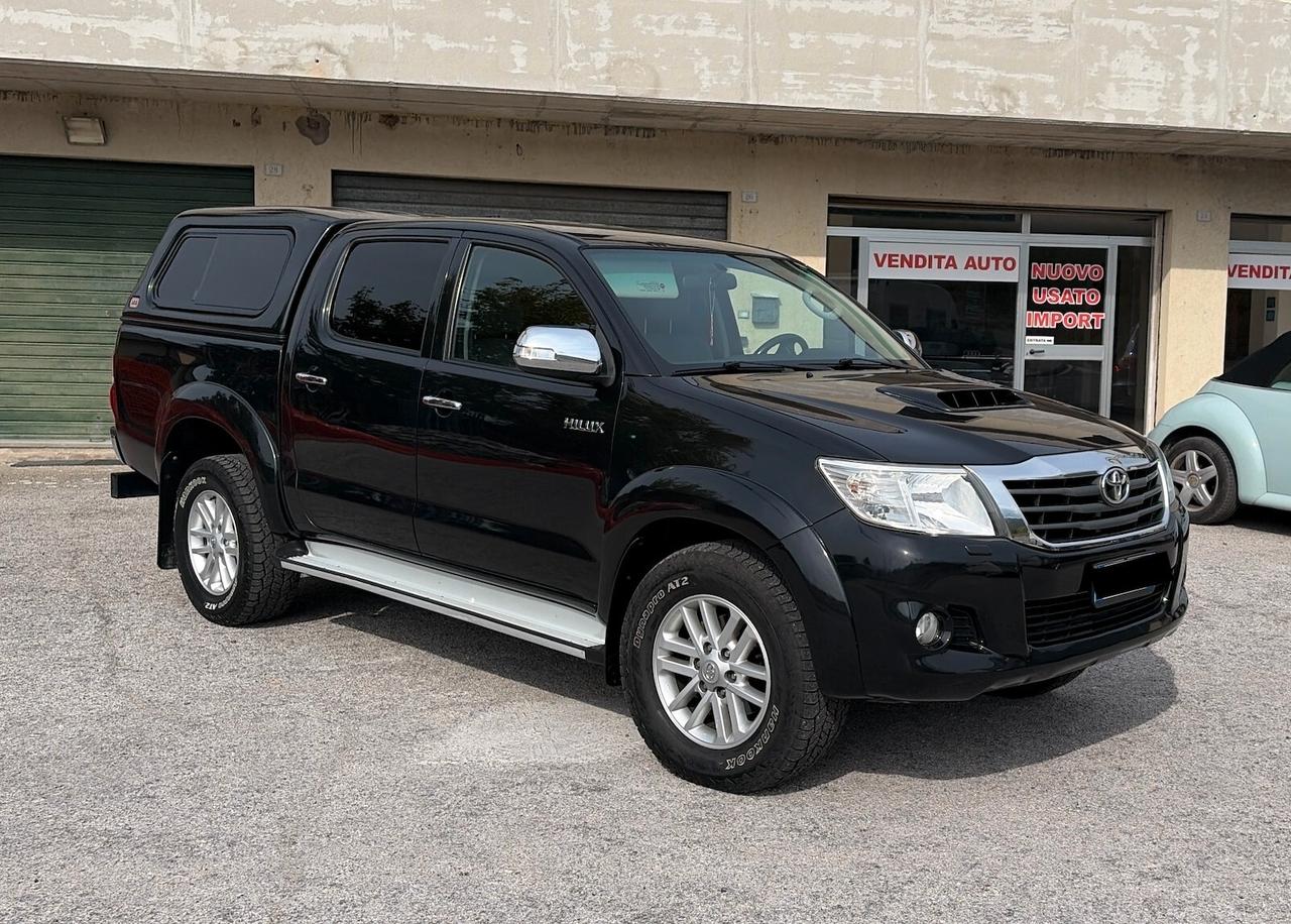Toyota Hilux 3.0 D-4D aut.4WD 4p. DC Stylex