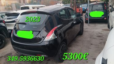 LANCIA YPSILON INCIDENTATA SINISTRATA MONDIALCARS 023