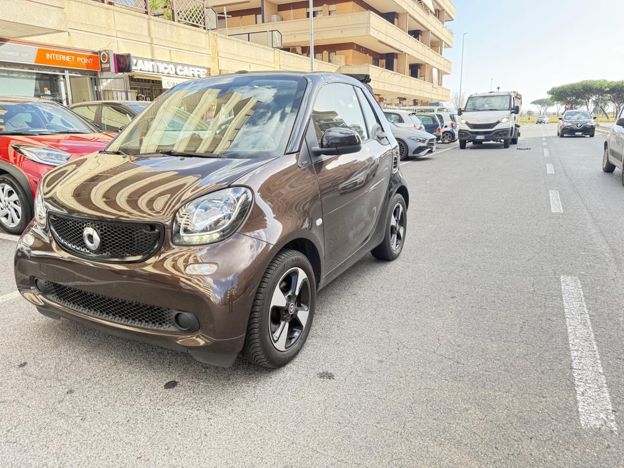 Smart ForTwo 70 1.0 twinamic cabrio Perfect LED PDC BLUETOOTH CERCHI 16 PELLE SOLO 25000 KM