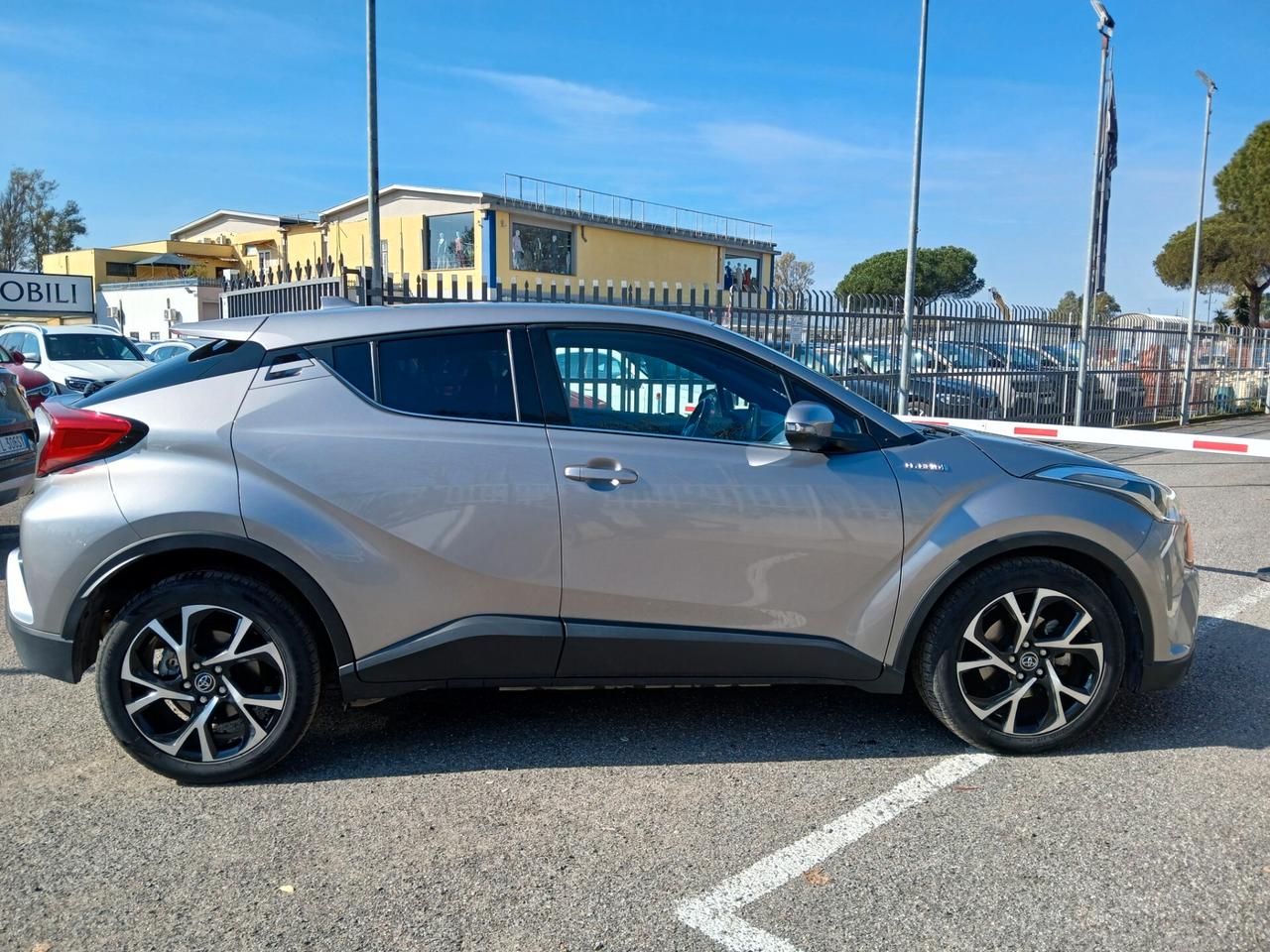 Toyota C-HR 1.8 HYBRID E-CVT STYLE