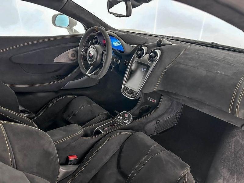 McLaren 570S Coupé 570S- Mclaren Milano