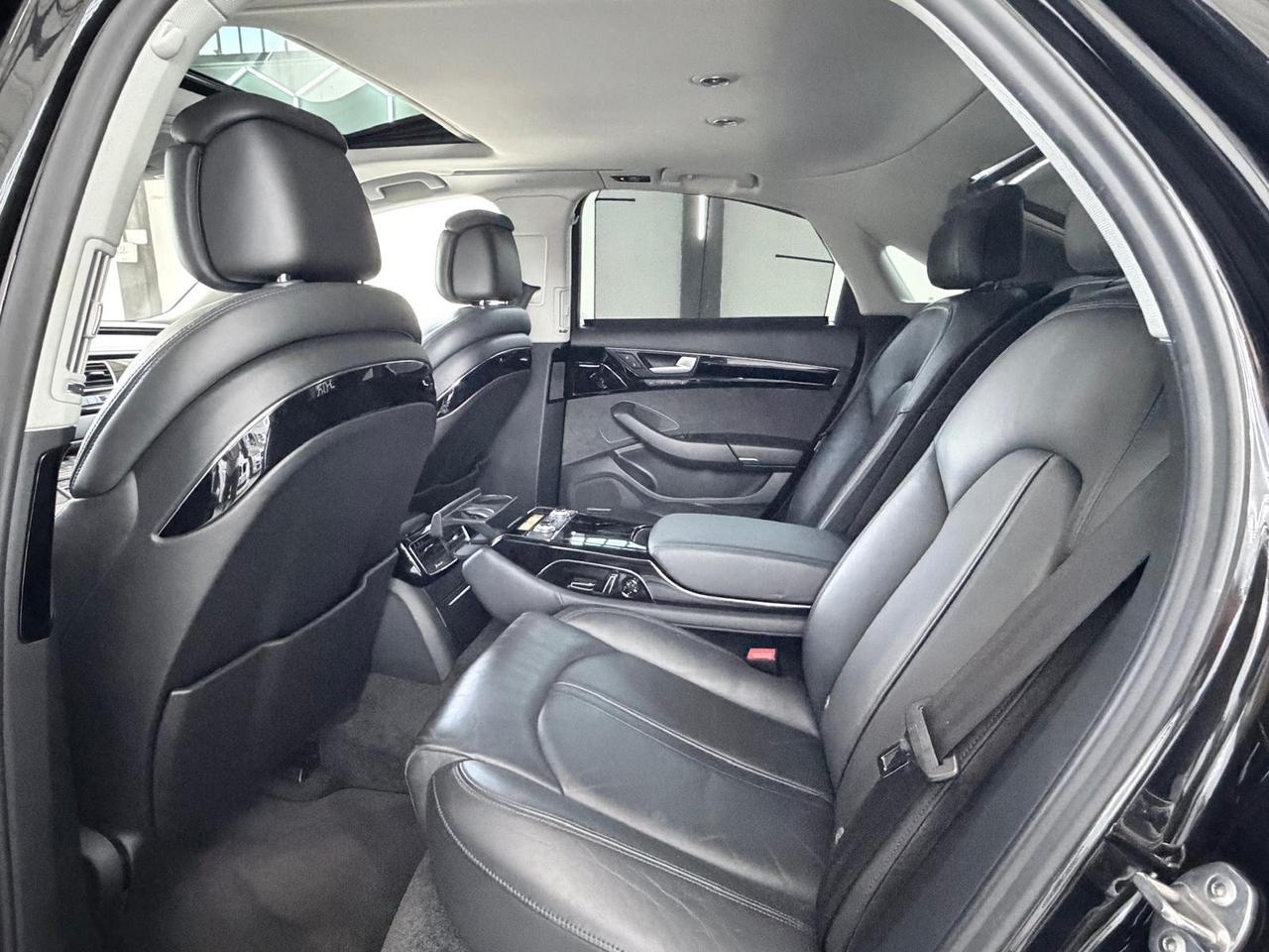 Audi A8 3.0 TDI 262 CV ultra quattro tiptronic