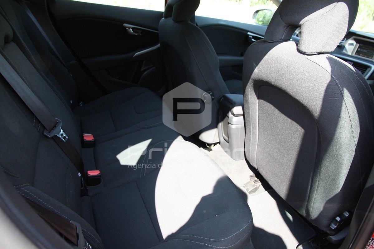 VOLVO V40 D2 Kinetic