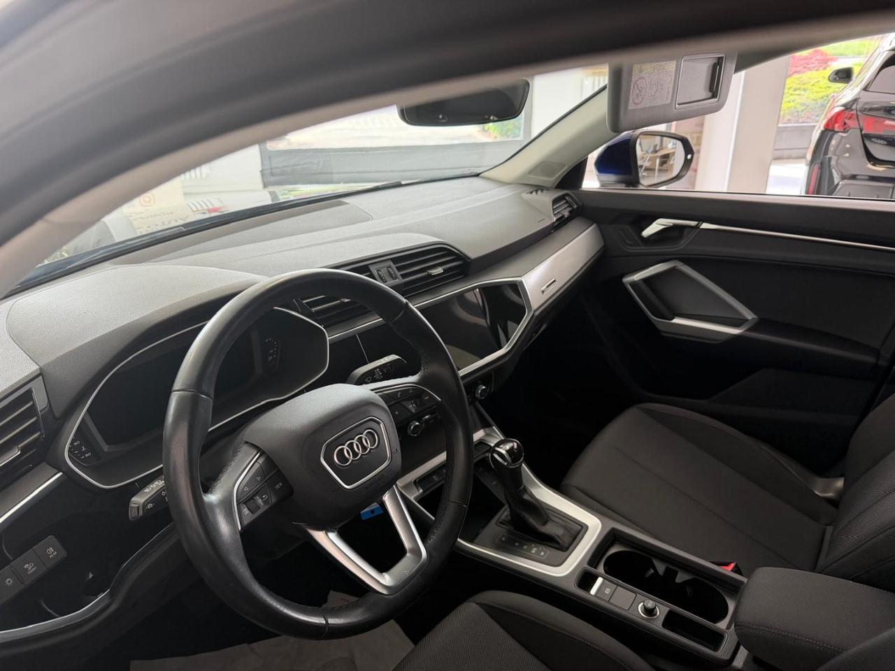 AUDI Q3 35 TDI S tronic S line edition