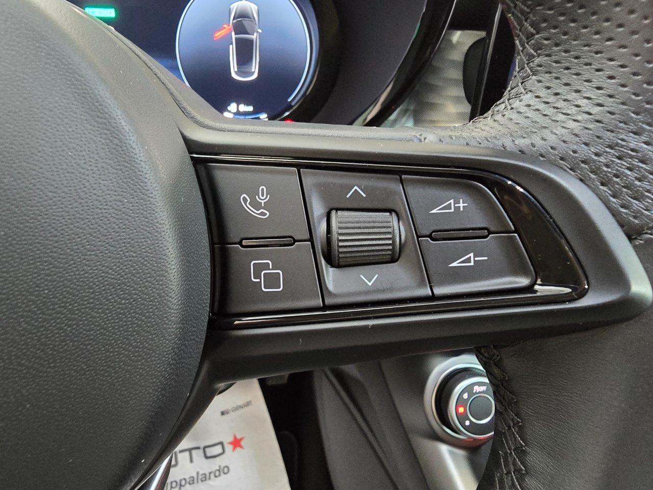 Alfa Romeo Tonale 1.3 280 CV PHEV AT6 Q4 Ti