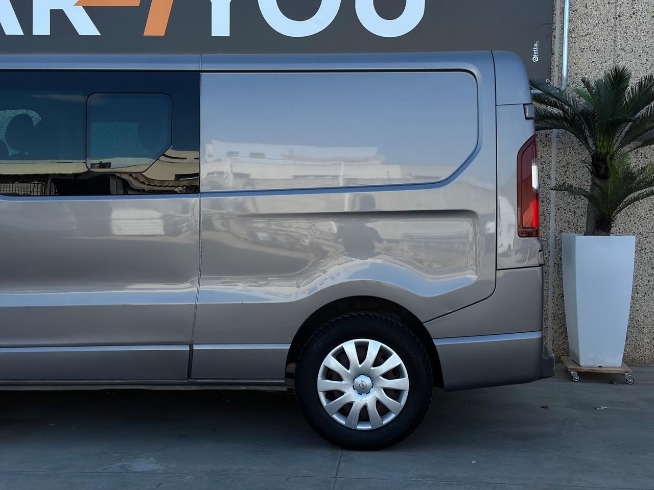Opel Vivaro BiTurbo 6 Posti