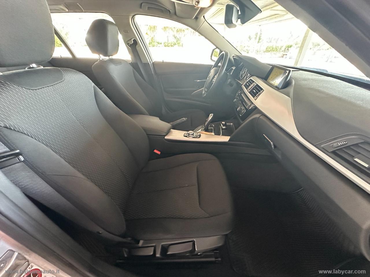 BMW 318i Touring Business Advantage aut.