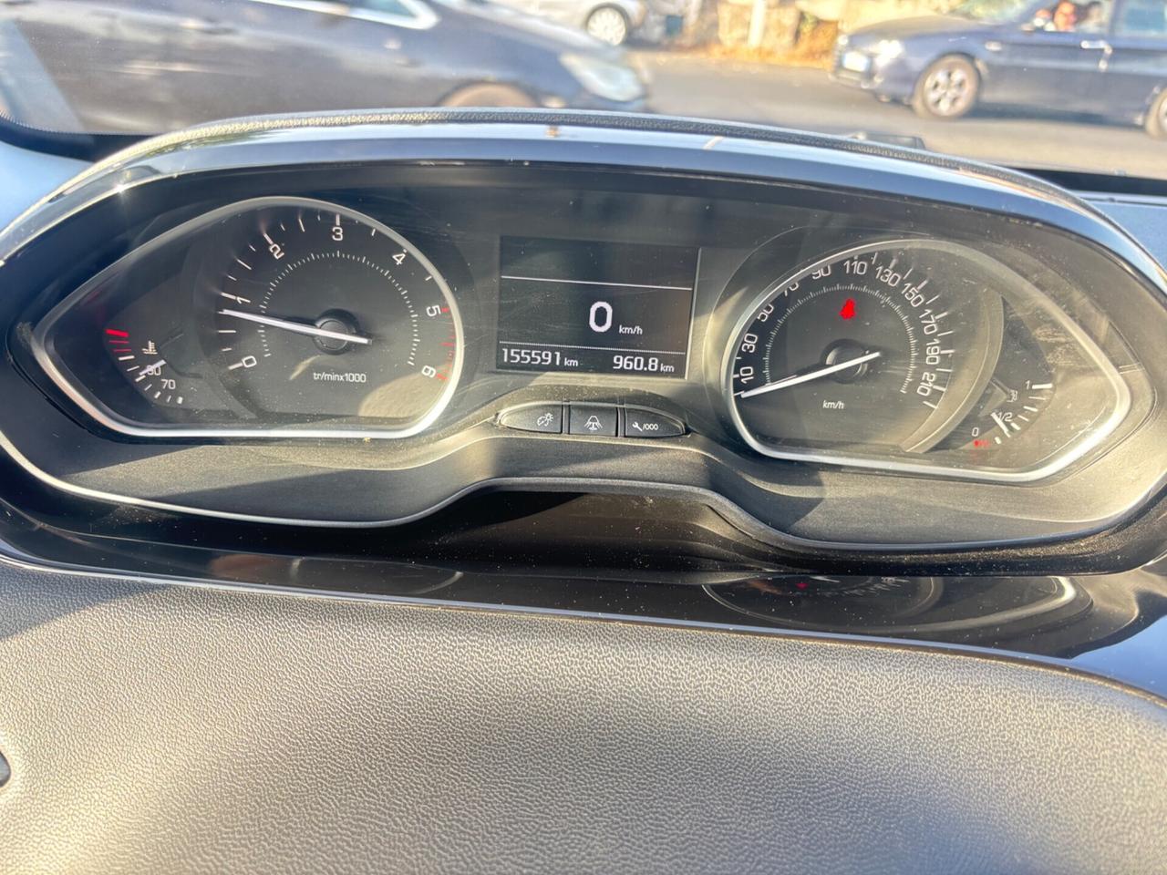 Peugeot 208 1.4 HDi 68 CV 5 porte Allure