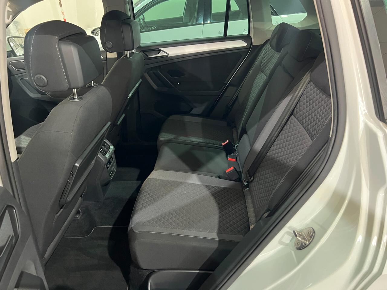 Volkswagen Tiguan 1.6 116 CV - Business Technology - 2017