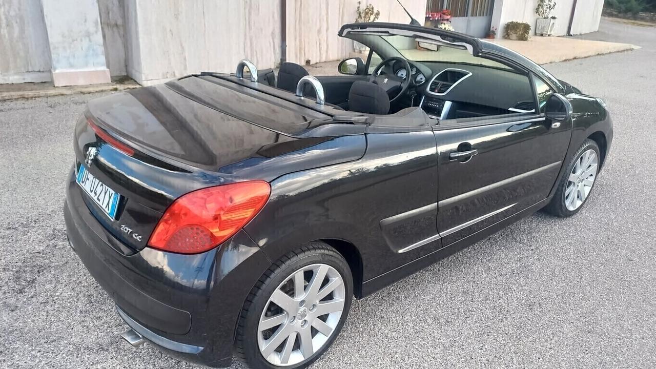 Peugeot 207 1.6 VTi 120CV CC aut. Féline