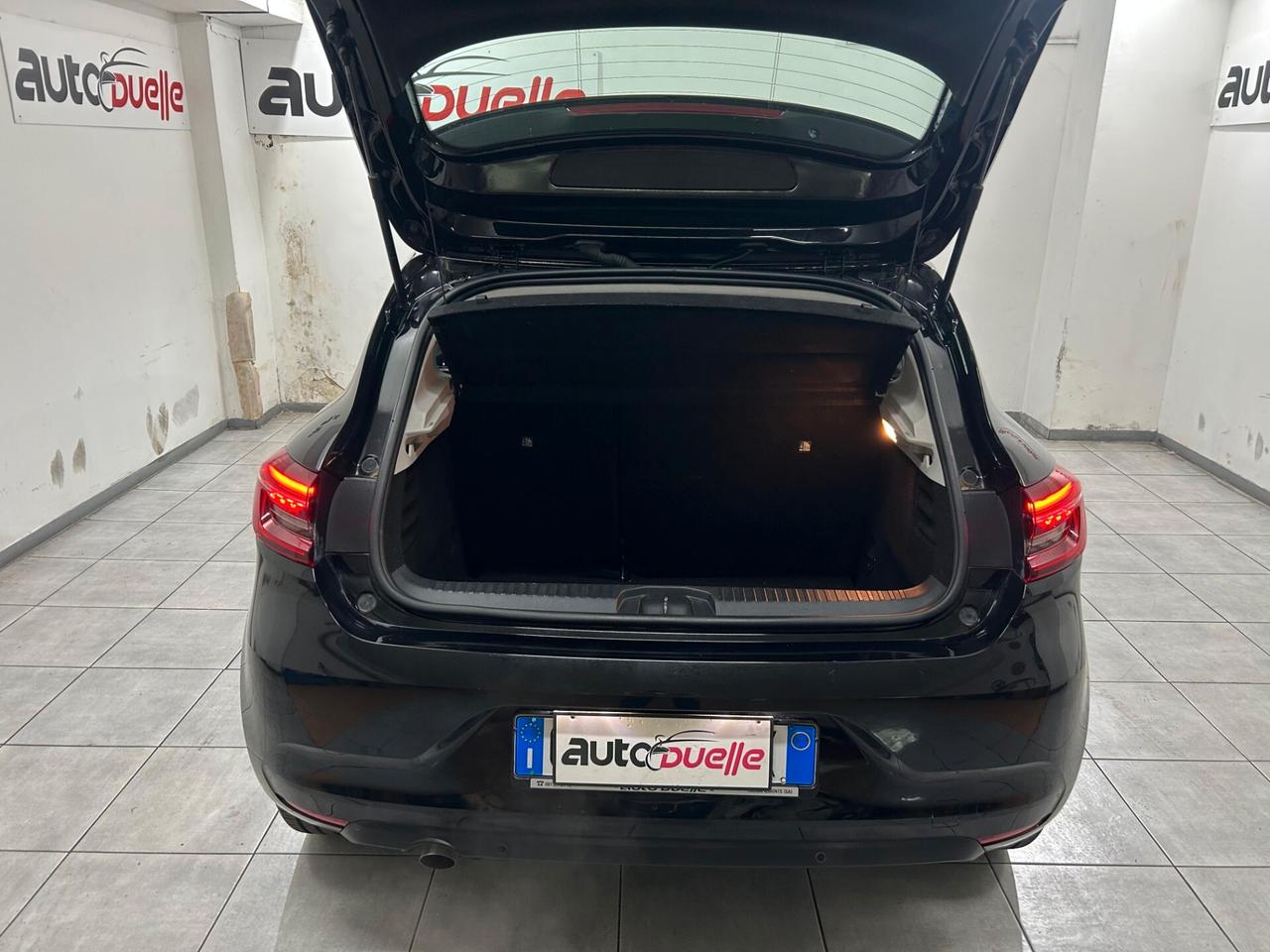 Renault Clio TCe 90 CV 5 porte Techno