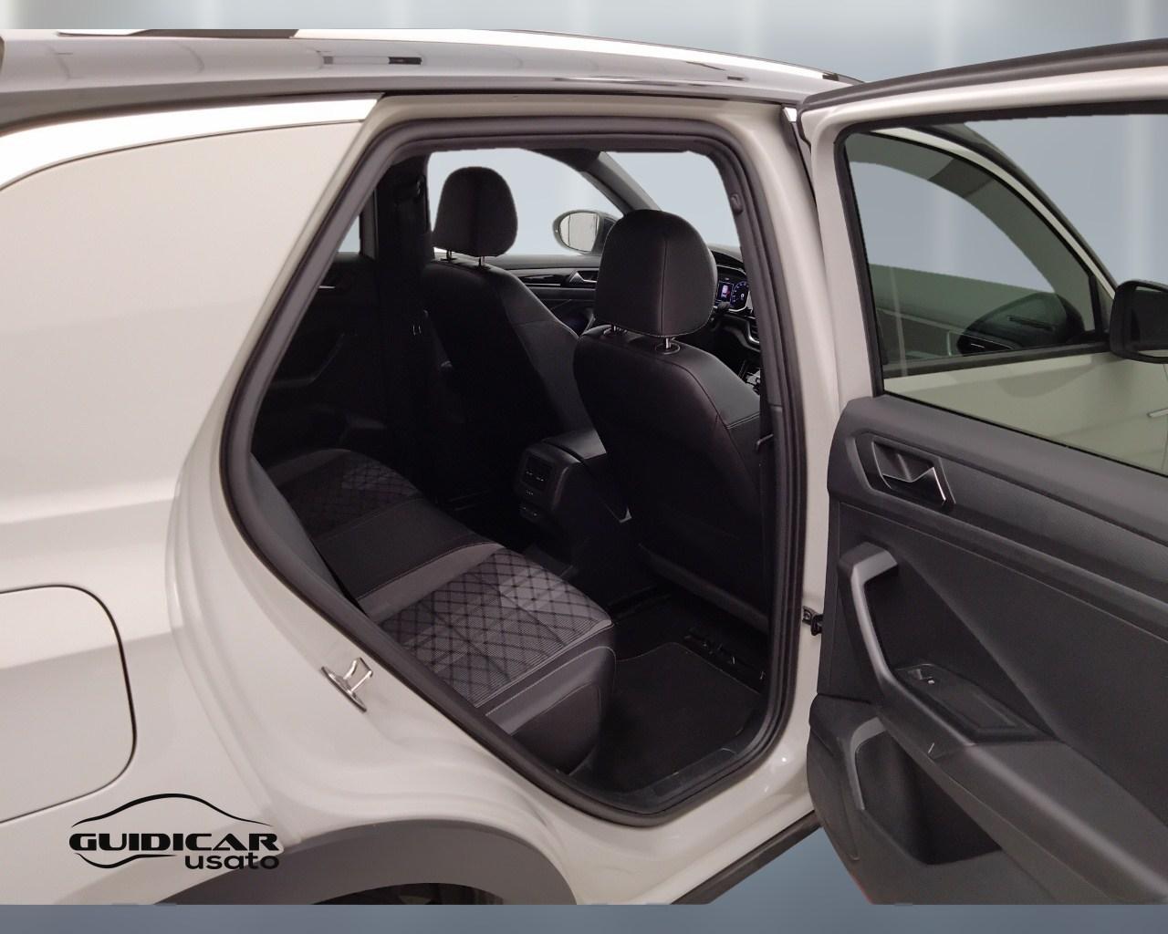 VOLKSWAGEN T-Roc I 2022 - T-Roc 1.0 tsi R-Line 110cv