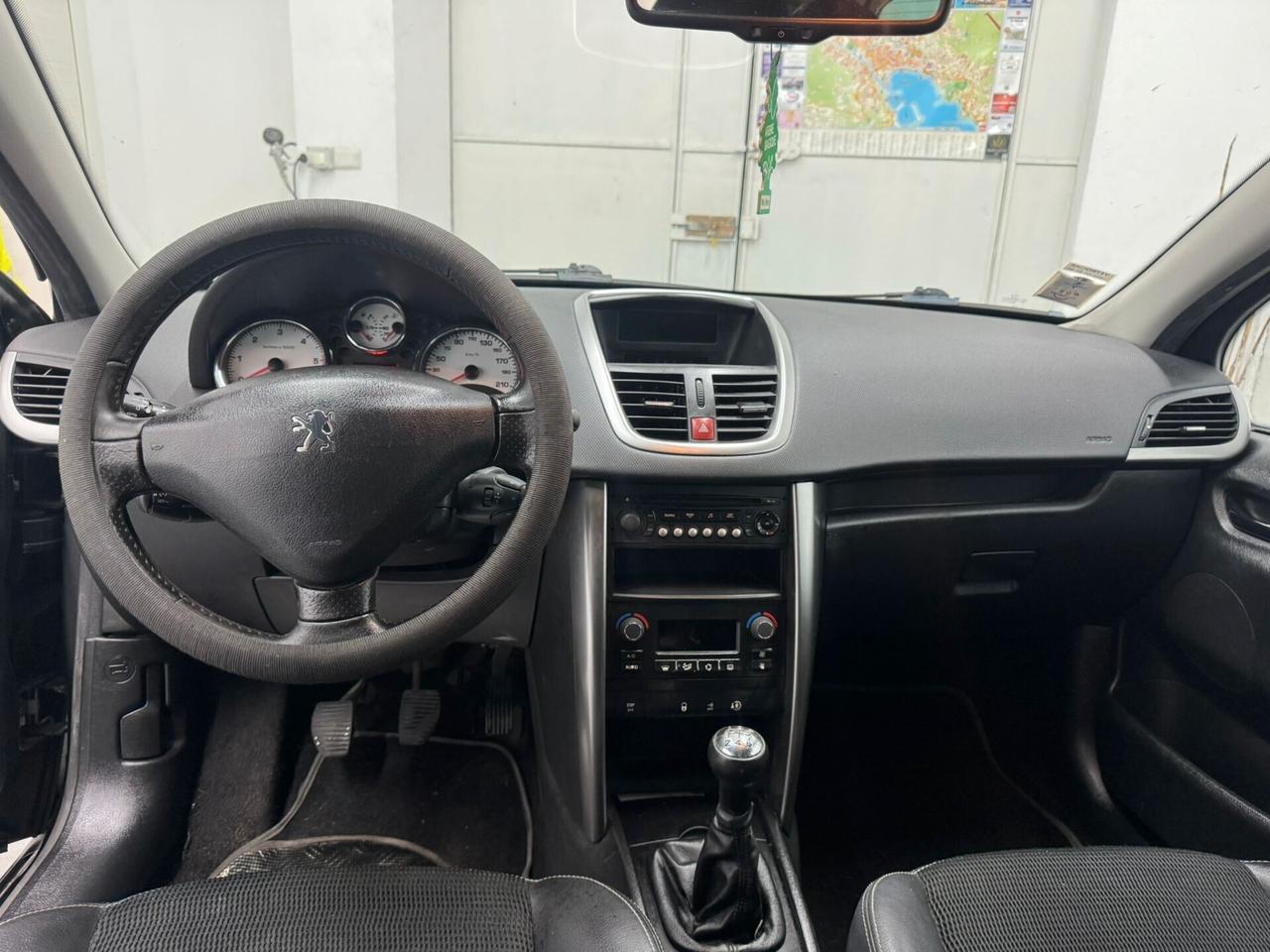 Peugeot 207 1.6 8V HDi 112CV SW Outdoor