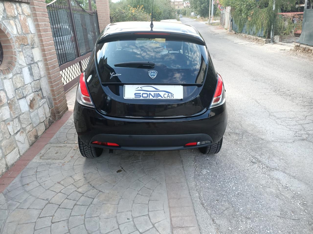 Lancia Ypsilon 0.9 TwinAir 85 CV 5 porte S&S Gold