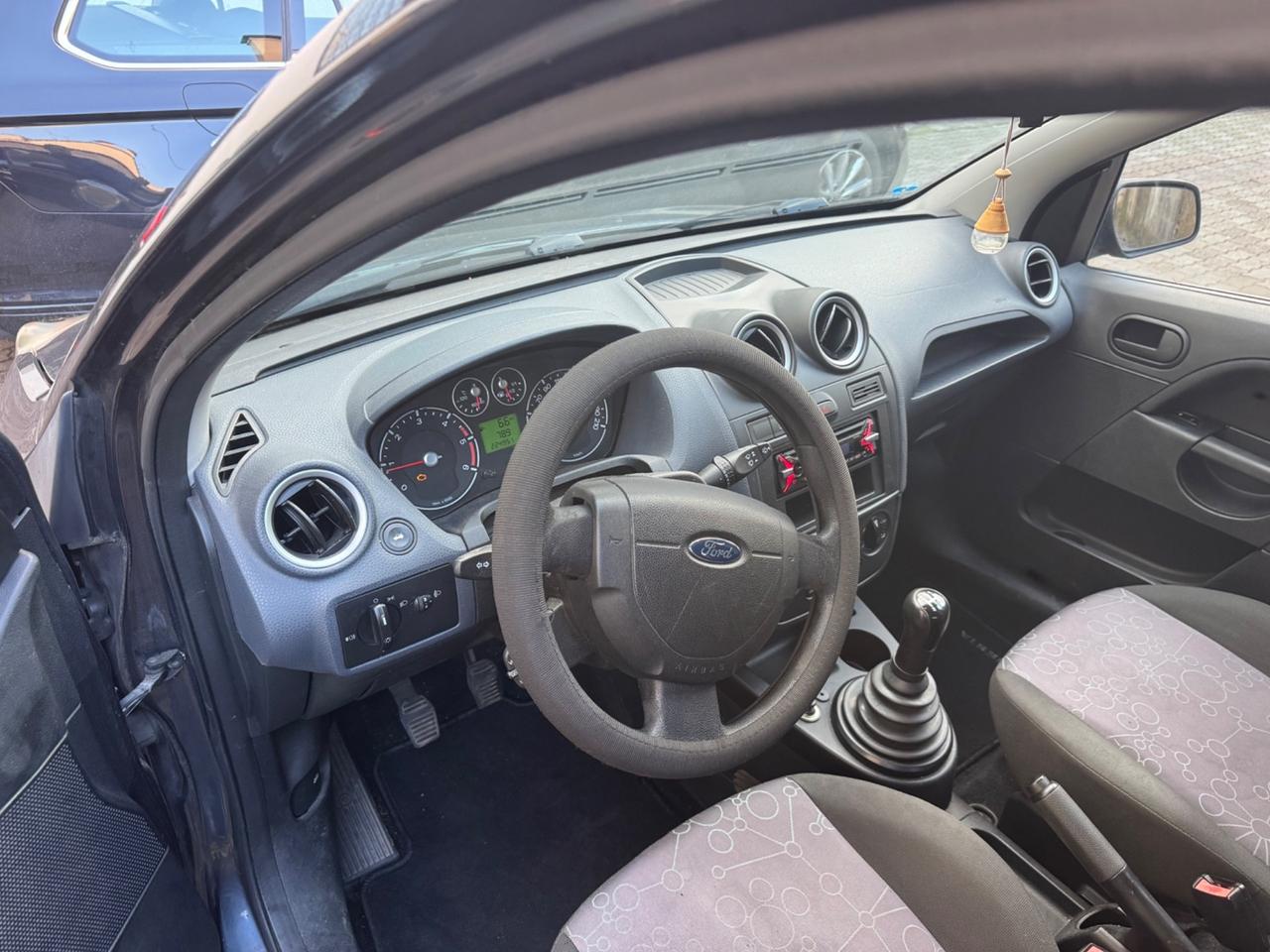 Ford Fiesta 1.4 TDCi 5p. Ghia