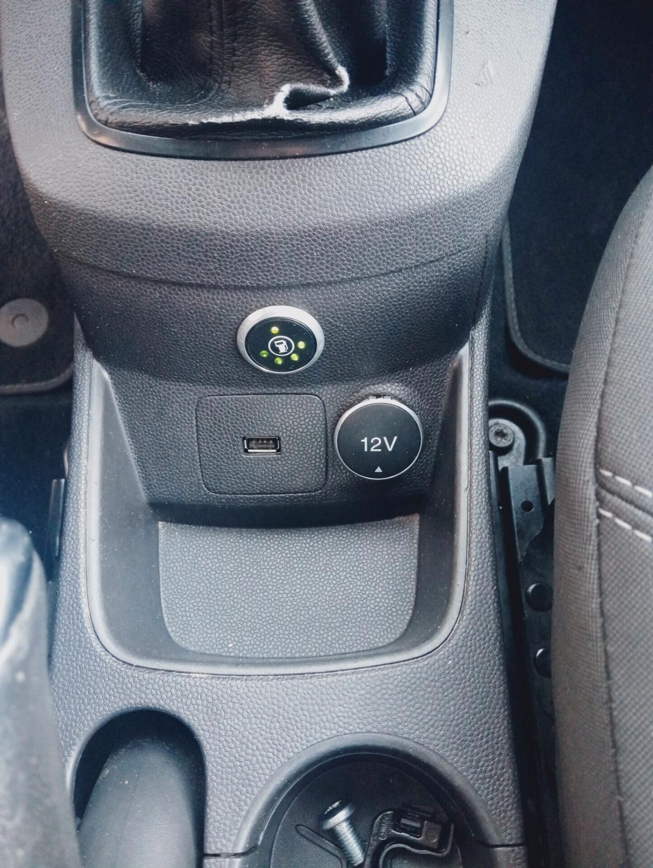 Ford Fiesta 1.4 3 porte Bz.- GPL Black & White Edition