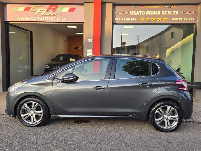 PEUGEOT 208 1.4 8V HDi 68CV 5 Porte Navigatore Sensori Parcheg