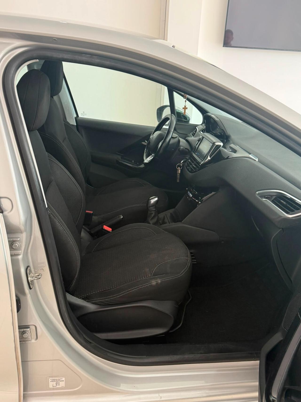 Peugeot 208 PEUGEOT 1.5DIESEL 75CV ALLURE PACK