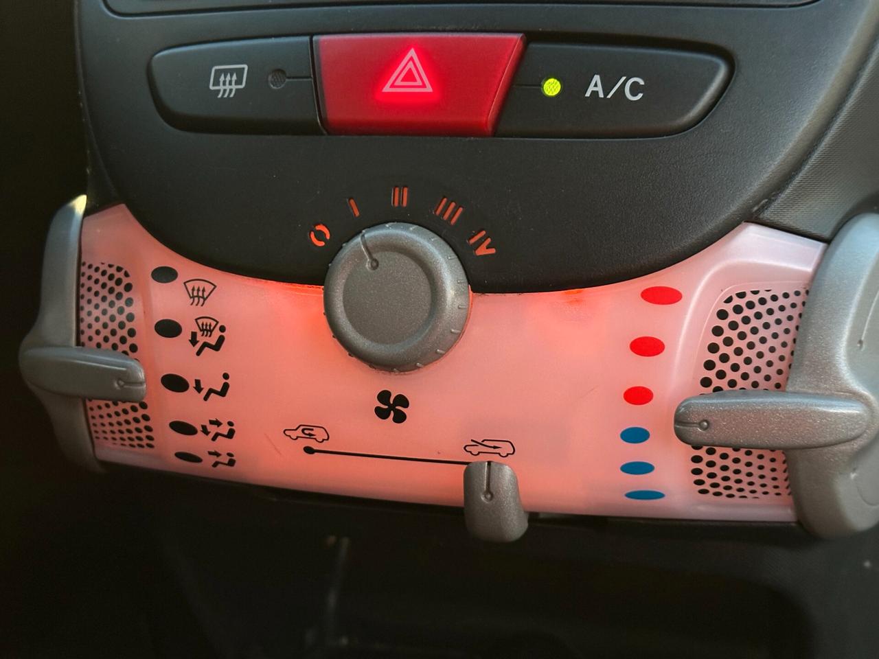 TOYOTA Aygo 1.0 VVT-i 5 porte Lounge Connect M-MT