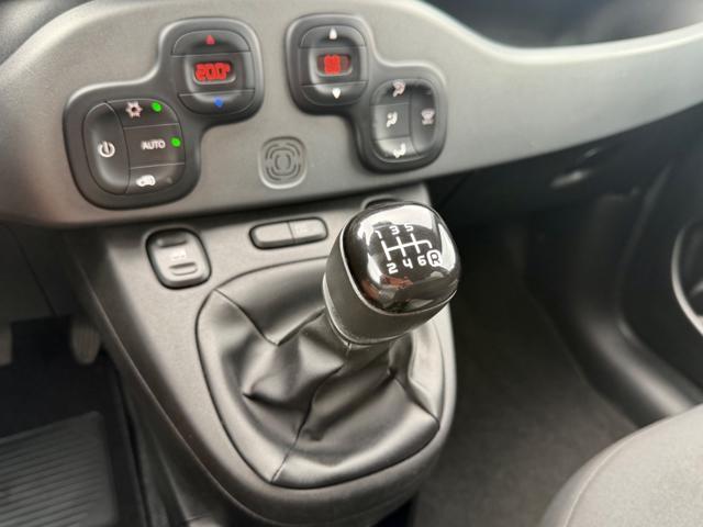 FIAT Panda 1.0 HYBRID CITY LIFE+CLIMATRONIC+SCHERMO+5POSTI