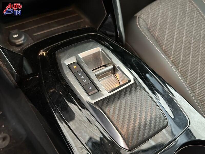 Peugeot 208 Allure Hybrid 110 e-DCS6 auto