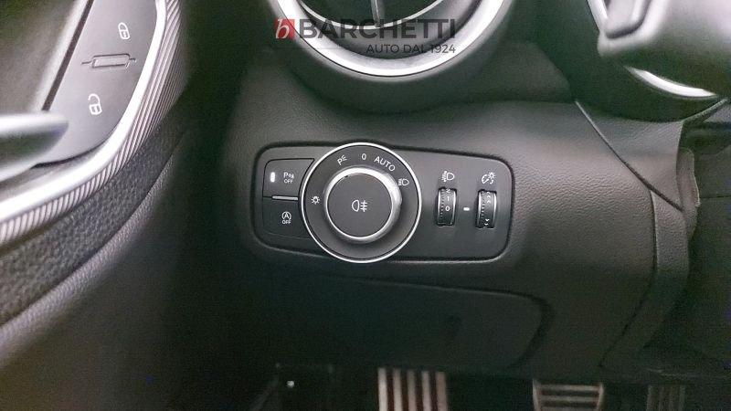 Alfa Romeo Giulia VELOCE 2.2 TUBO AT8 210CV AWD Q4 E6D-TEMP