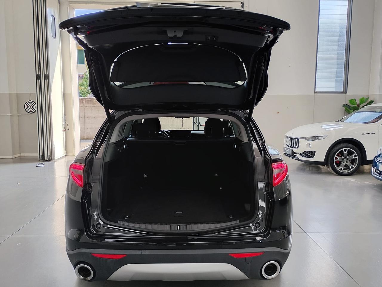 Alfa Romeo Stelvio 2.2 Turbodiesel 190 CV AT8 Q4 Super