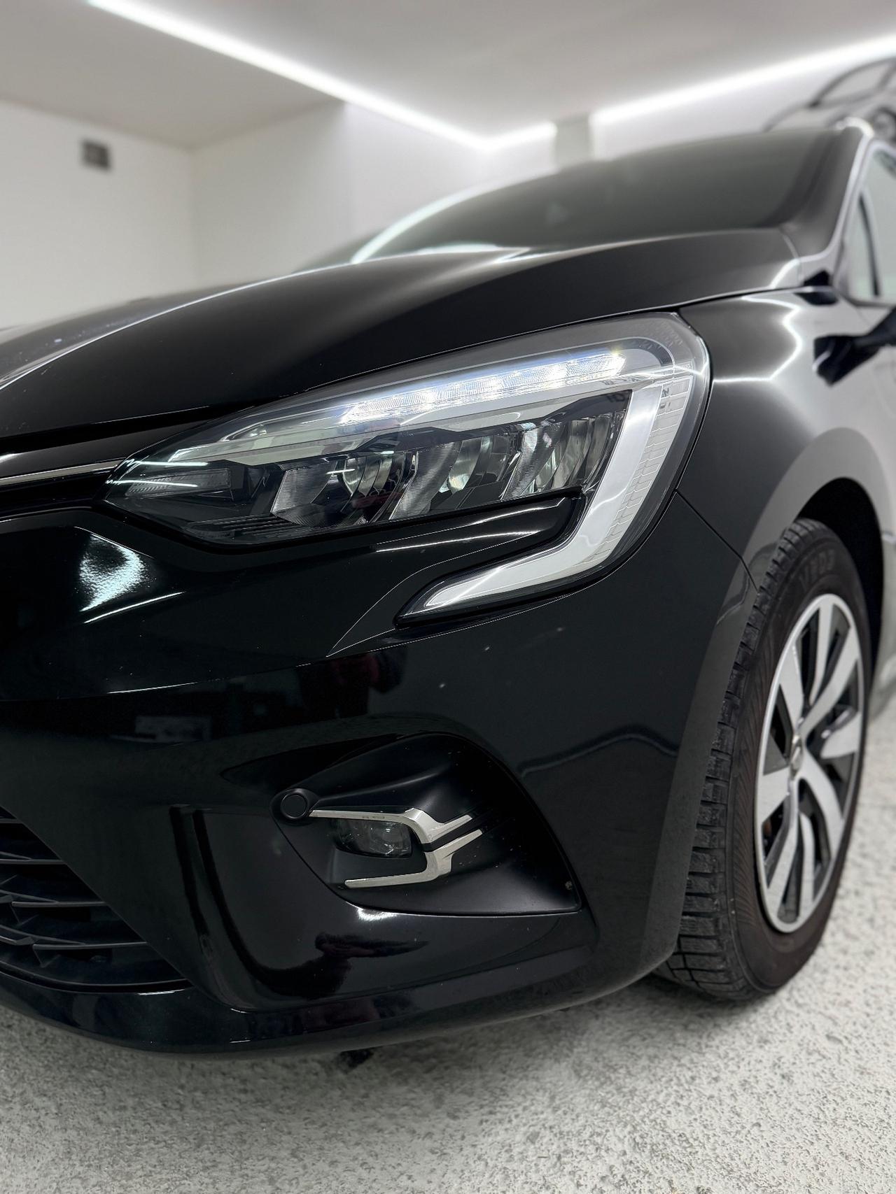 Renault Clio FULL HYBRID (anno 2021)