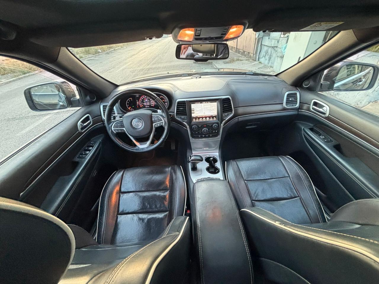 Jeep Grand Cherokee Overland 3.0 CRDI