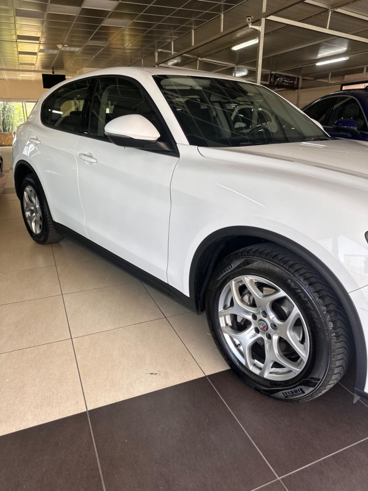 Alfa Romeo Stelvio 2.2 Turbodiesel 190 CV AT8 RWD Executive 2021