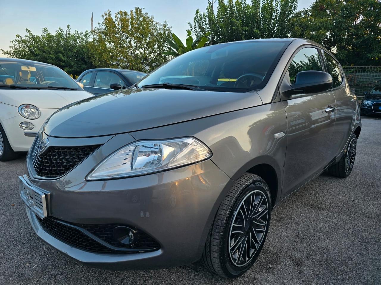 LANCIA NEW Y 1.0 HYBRID GOLD 70CV ITALIANA GARANZIA