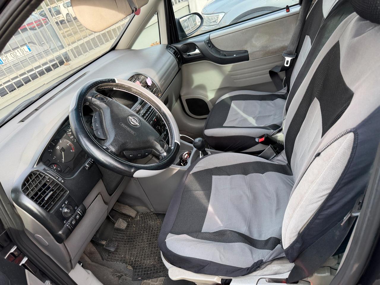 Opel Zafira 2.0 16V DTI cat Elegance 7 POSTI