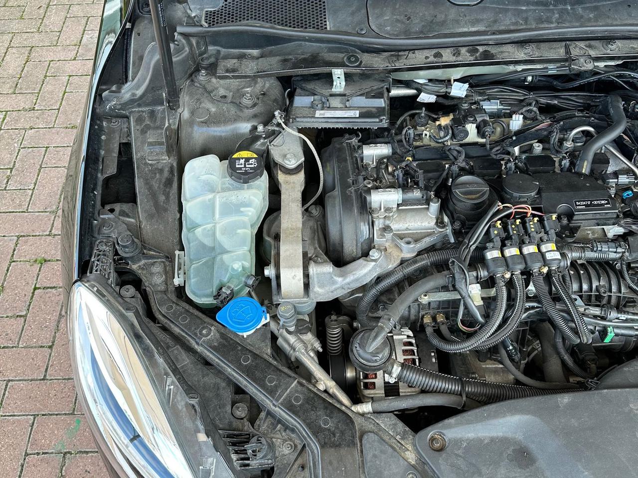 Volvo V40 Business Plus 2.0 T2 #6843