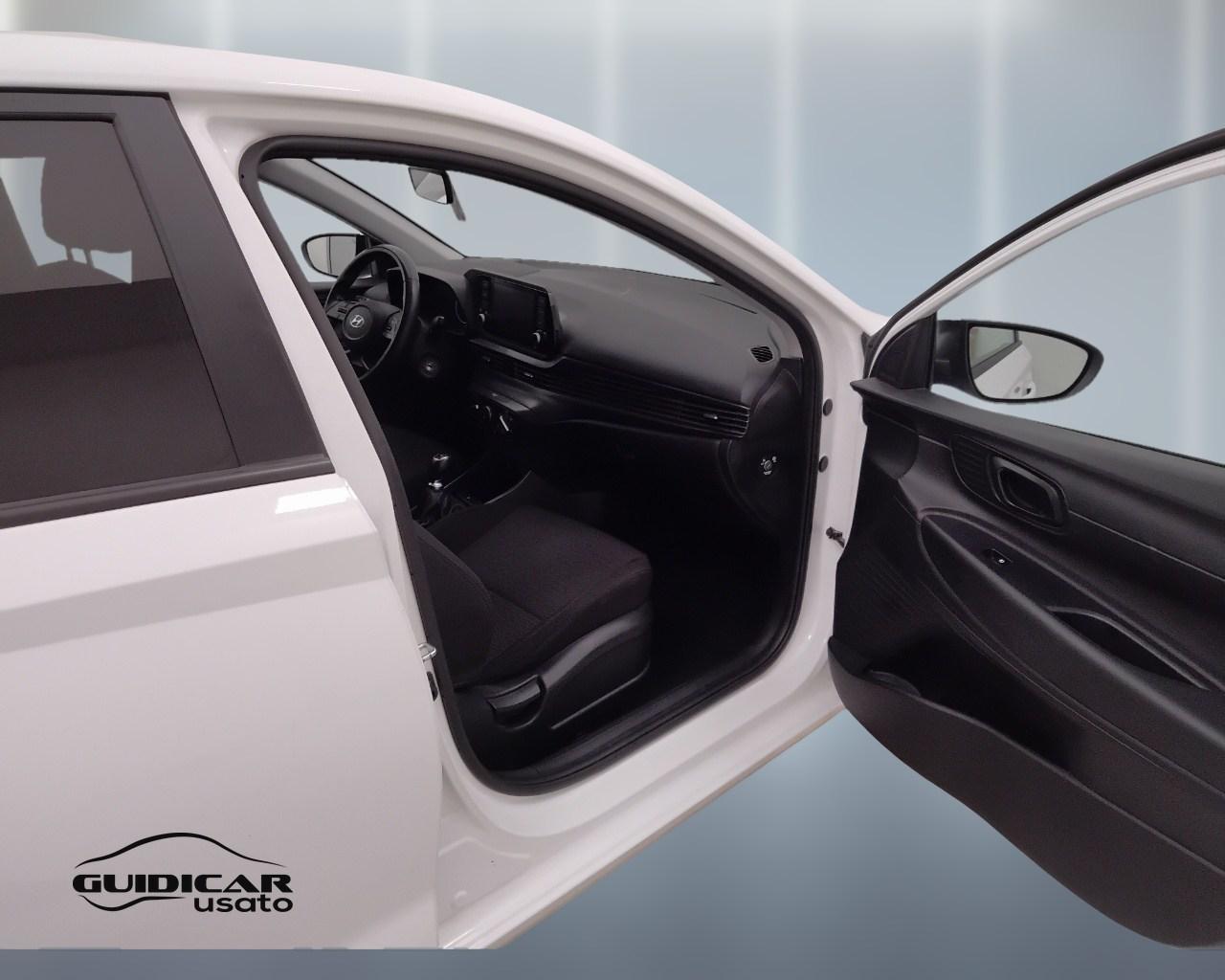 HYUNDAI i20 III 2021 - i20 1.2 mpi Connectline Exterior Pack