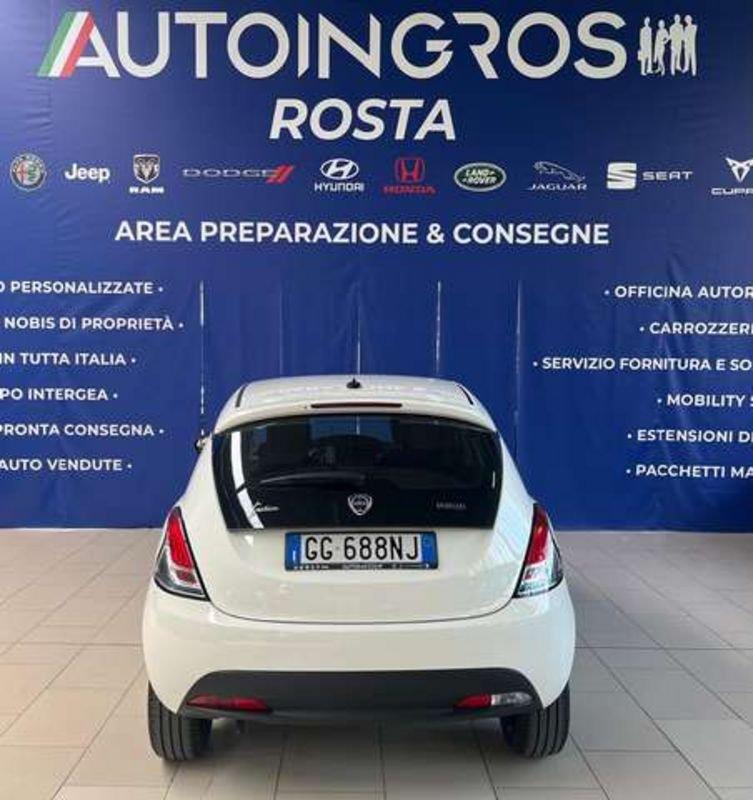 Lancia Ypsilon 1.0 hybrid Silver Plus s&s 70 cv USATO GARANTITO