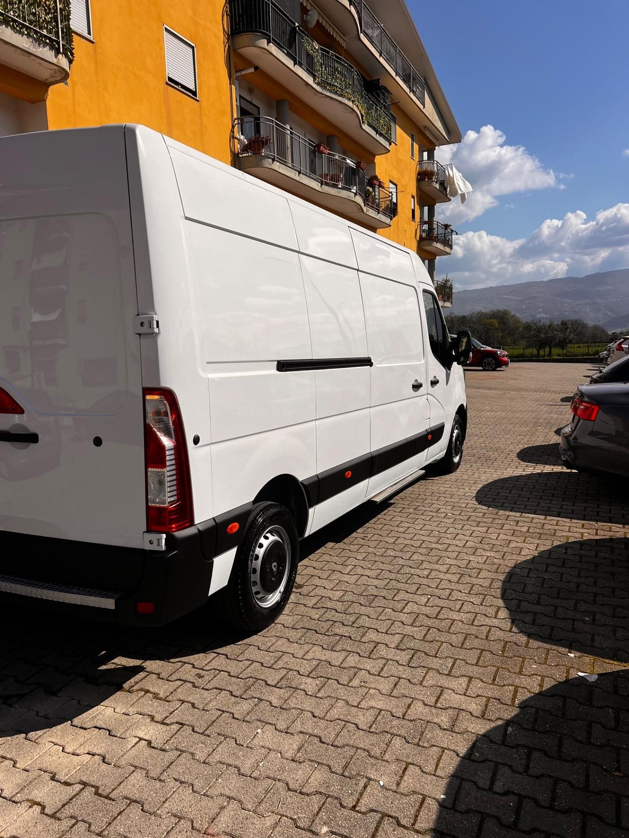 Renault Master T28 2.3 dCi 180 PC-TN Furgone Energy Ice