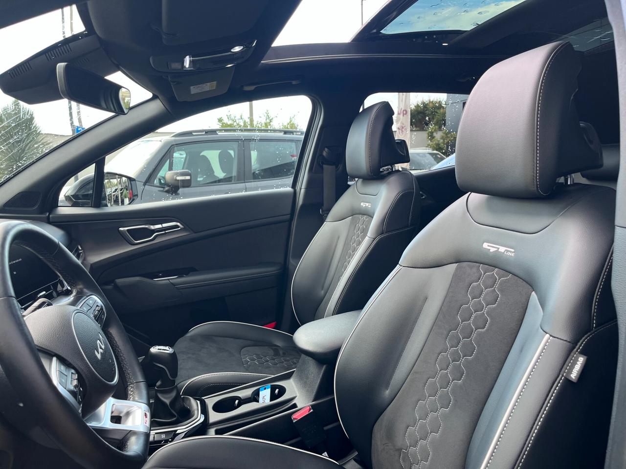 Kia Sportage 1.6 CRDi MHEV GT-line (TETTO IN VETRO APRIBILE ELETTRICAMENTE)