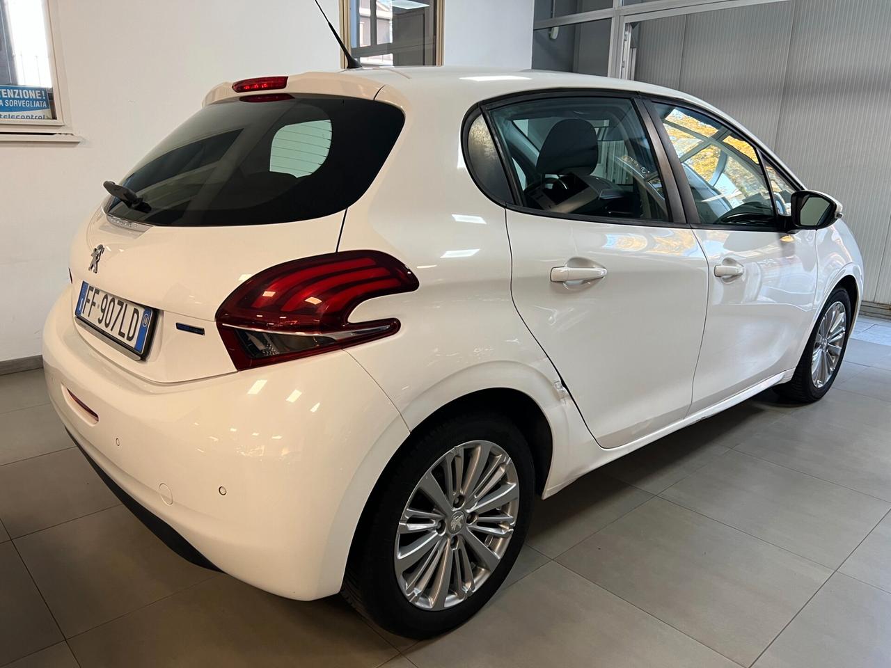 PEUGEOT 208 CC1.2 BENZINA GPL CASA MADRE