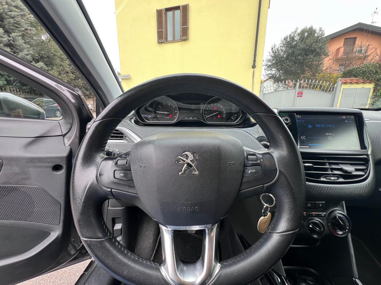 Peugeot 2008 1.2 PureTech 82 #9549