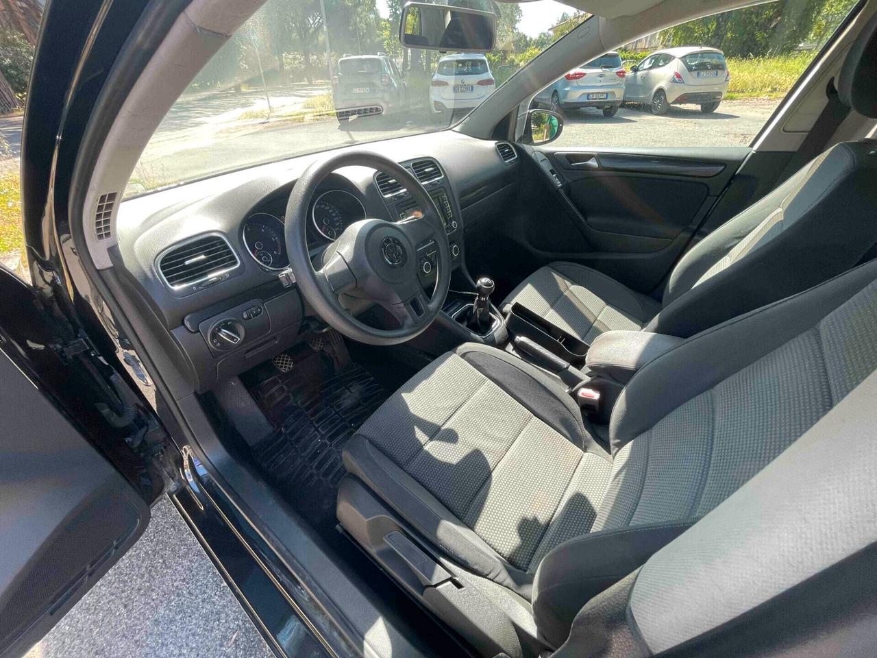Volkswagen Golf 1.6 TDI Comfortline NEOPATENTATI DITRIBUZIONE OK GOMME NUOVE GARANZIA 24 MESI