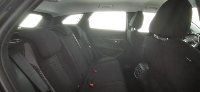 PEUGEOT 3008 BlueHDi 130 S&S Active Business