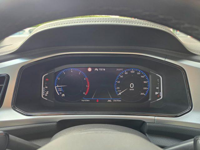 VOLKSWAGEN T-Roc 1.0 TSI IQ Light LED Performance 18" CAMERA ACC