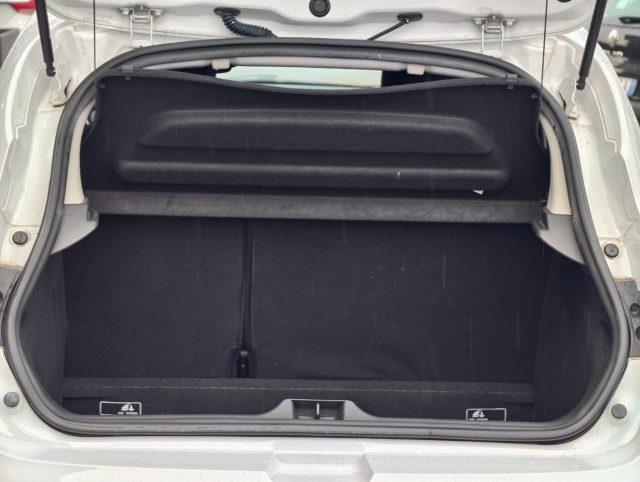 RENAULT Clio 90CV 5 porte COSTUME NATIONAL