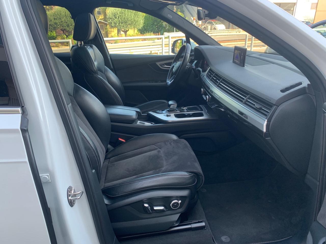 Audi Q7 3.0 TDI 218 CV QUATTRO S-TRONIC S-LINE 7 POSTI