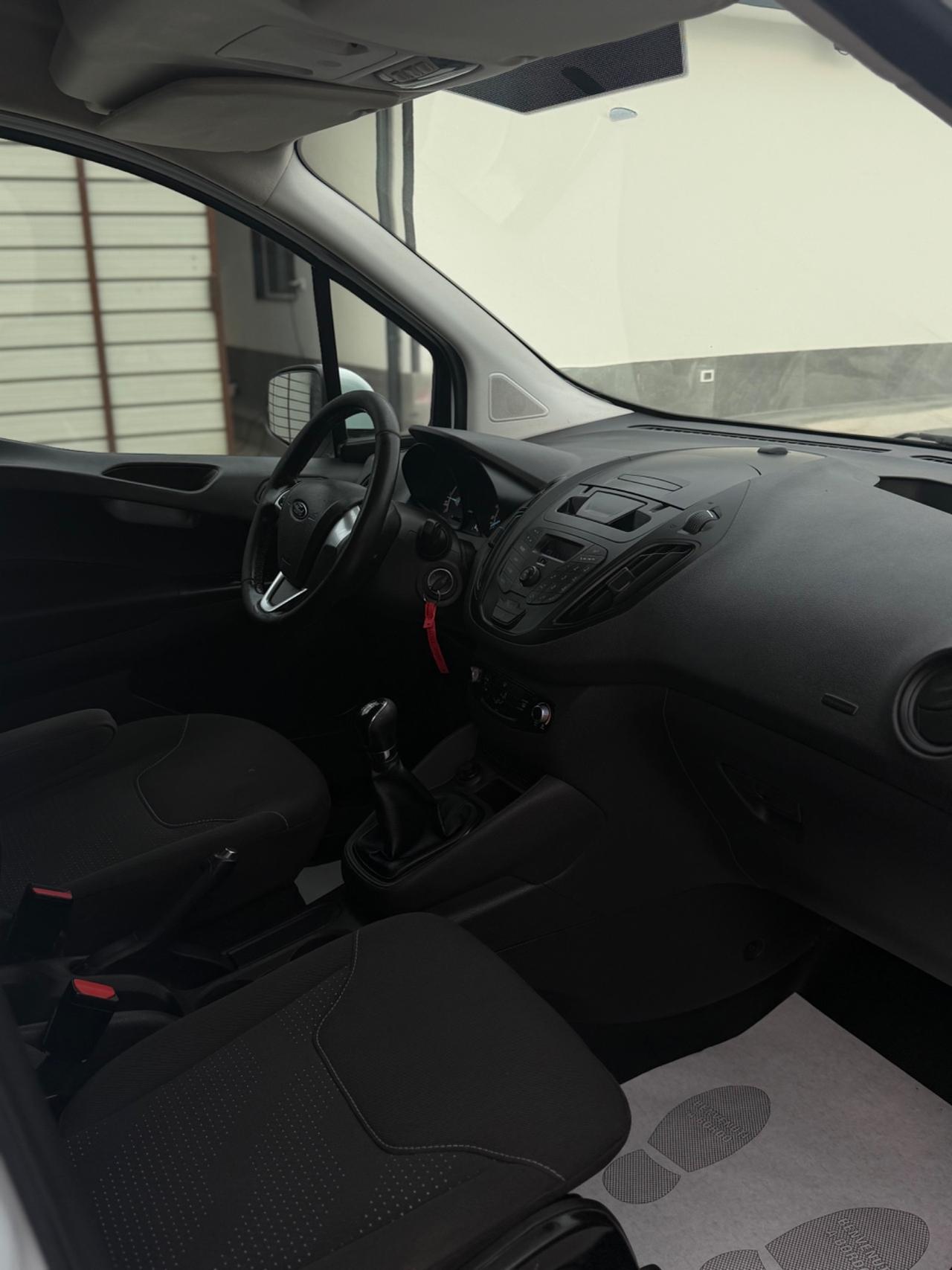 Ford Transit Courier 1.5 TDCi 95CV Van Trend