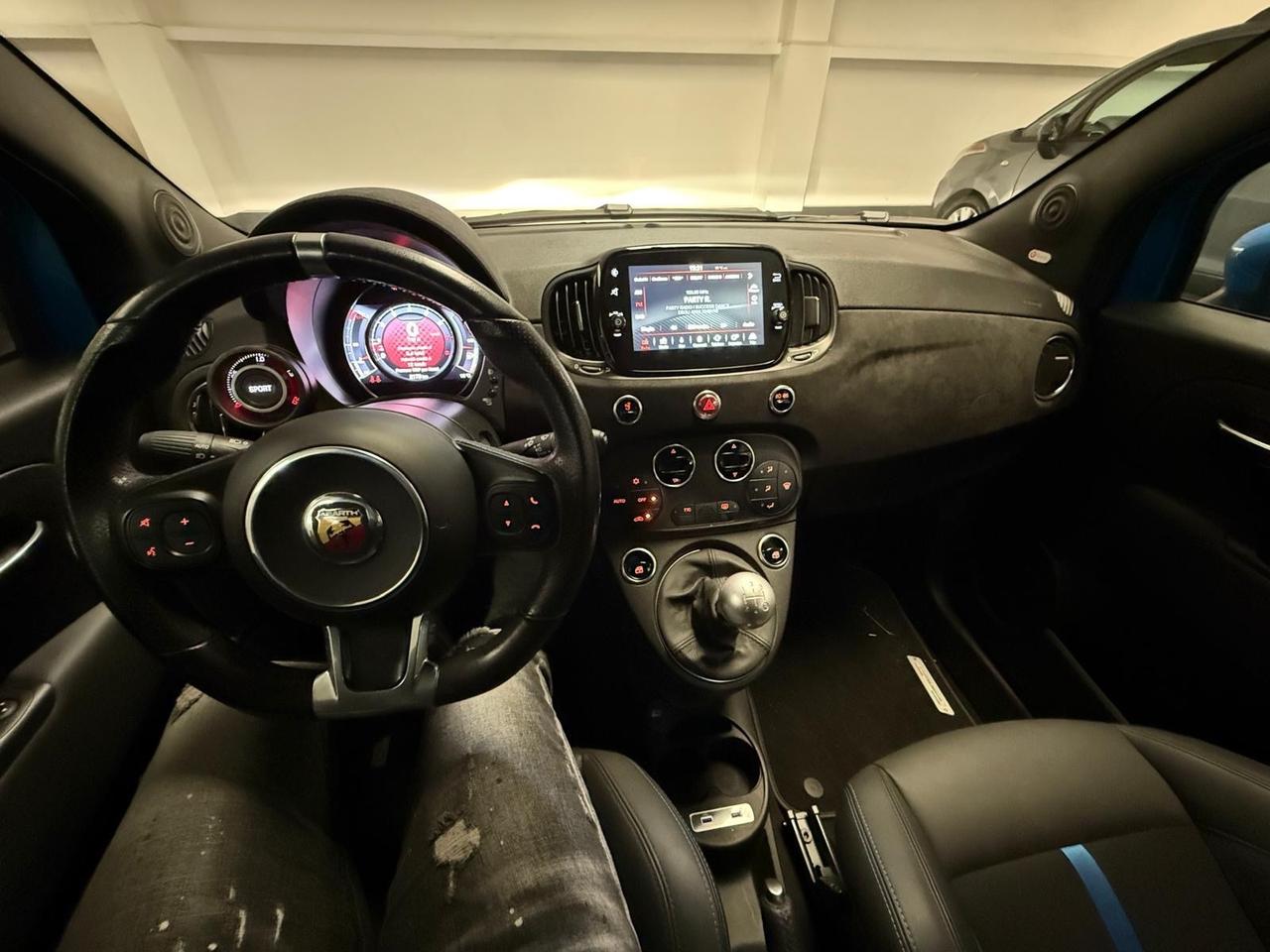 Abarth 695 1.4 Turbo T-Jet 180 CV Tributo 131 Rally