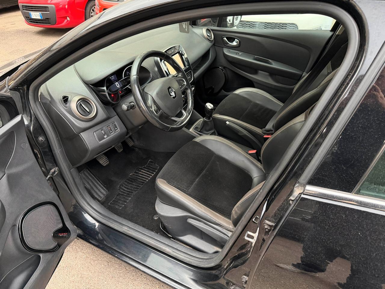 Renault Clio TCe 12V 90CV Start&Stop NEOPATENTATI